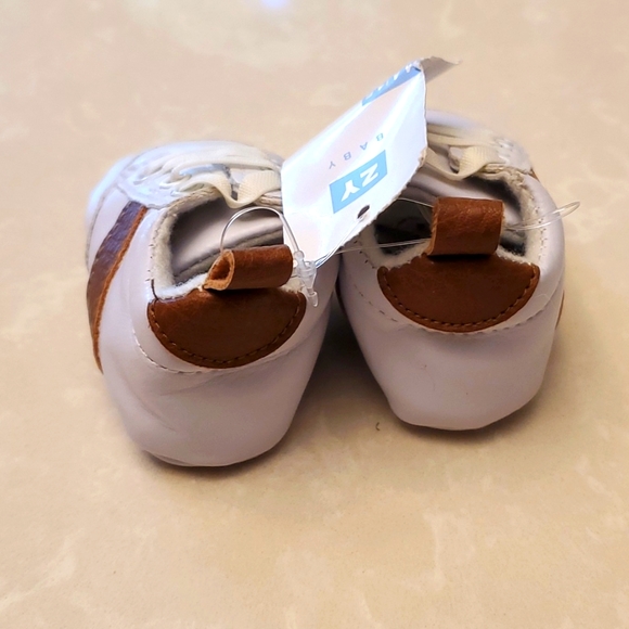 COPY - NWT baby sneakers - Picture 3 of 5